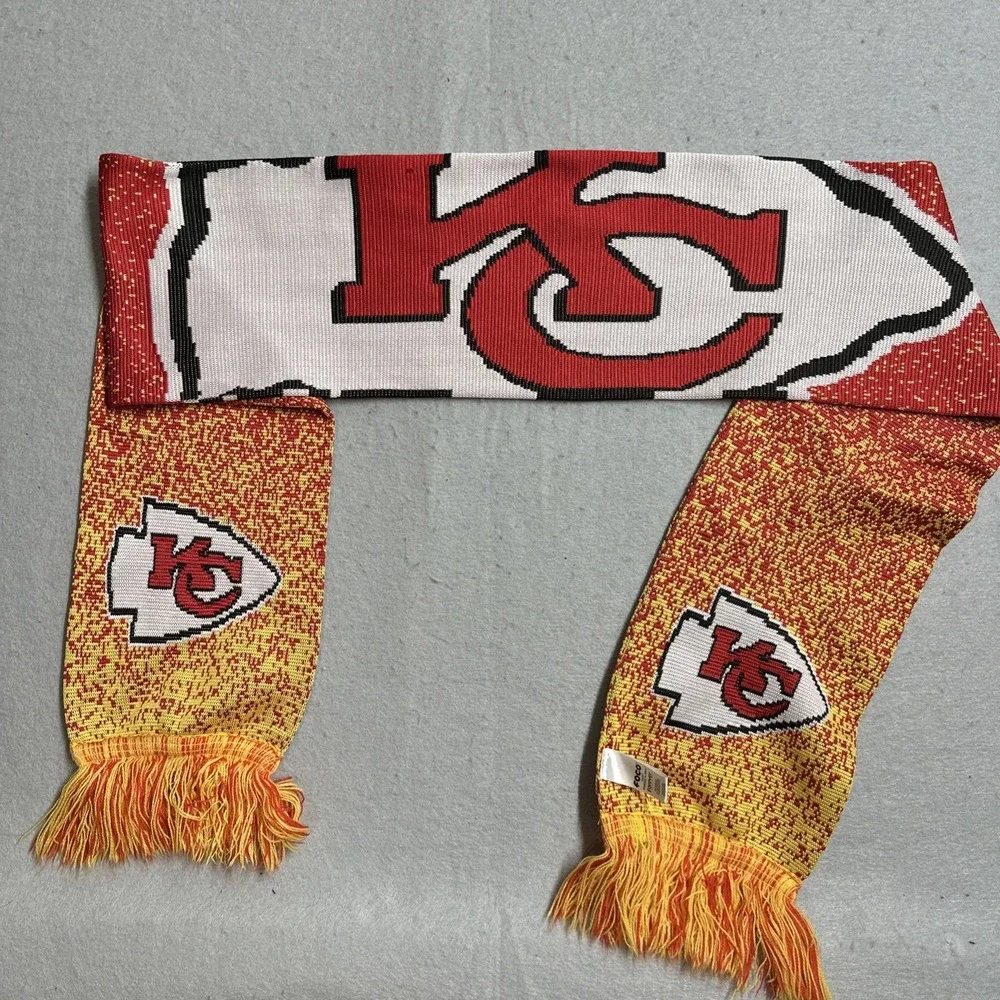 Kansas City Chiefs NFL Knit Scarf Gradient Big Logo Red Yellow Fringe Warm FOCO